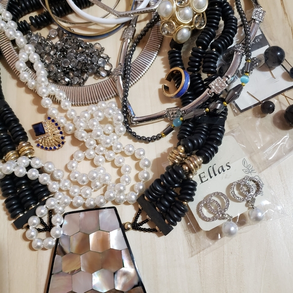 Retro Costume Jewelry Lot Fashion Jewelry Assorted Jewelry  Punk Style - Picture 1 of 7